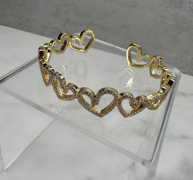 Sweet heart cuff silver and gold